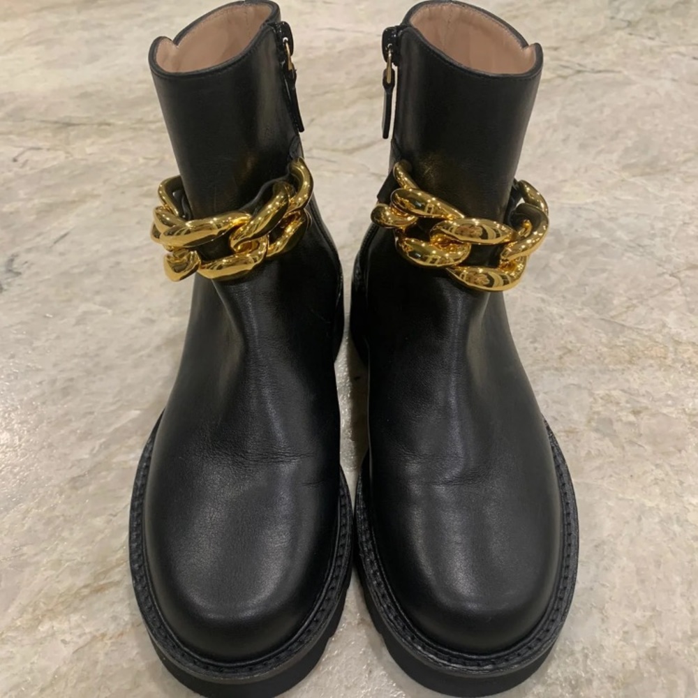 Stuart weiztman chain lift black leather bootie